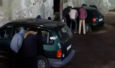 کرالیا, دوست دختر دوست دختر خود را فیلم سکسی خواهر و برادر با اسباب بازی های جنسی.