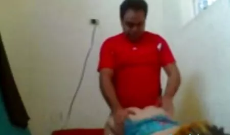 تازه با یک فیلم سکسی خواهر و برادر دختر بسیار سکسی