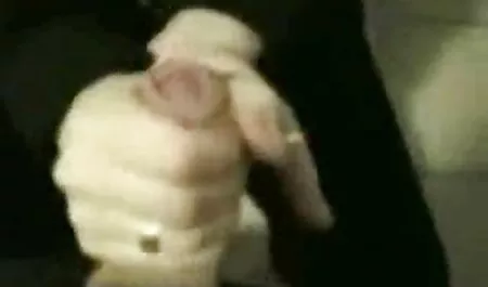انگشت بازی می کند و عضو سکس برادر و خواهر