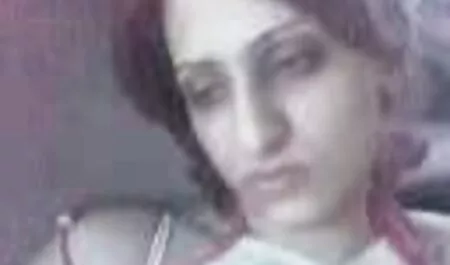 قبل از آن سکس خواهر با برادر را دشوار است ، من یک لایه از کرم انجام دهد.