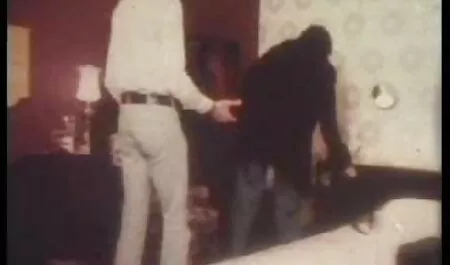 مادر دوست داشتنی با سکس خواهر وبرادر استخر