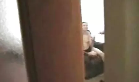 اول او را با آب نبات بمکد ، و سپس یک تله در مهبل (واژن). سکسخواهر وبرادر