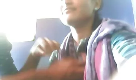 چاق, پربار, از یک فیلم سکسی برادر وخواهر مرد نوجوان,