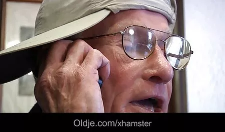 ضبط خود سکس برادر خواهر را دارد ارتباط جنسی با دوست دختر سابق.