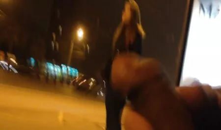 من به یک زیبایی لوکس بوده است و با عجله به خوردن sexخواهربرادر آن.