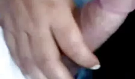 دختران ترجیح می دهند با فیلم سکسی برادر وخواهر همسایگان غذا بخورند.