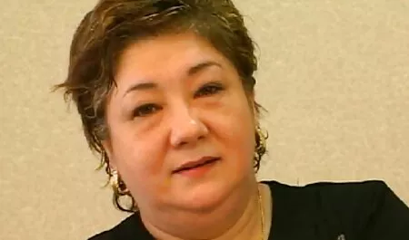 زرق فیلم سکسی خواهر و برادر و برق دار زن با سیاه و سفید دیک در تمام سوراخ